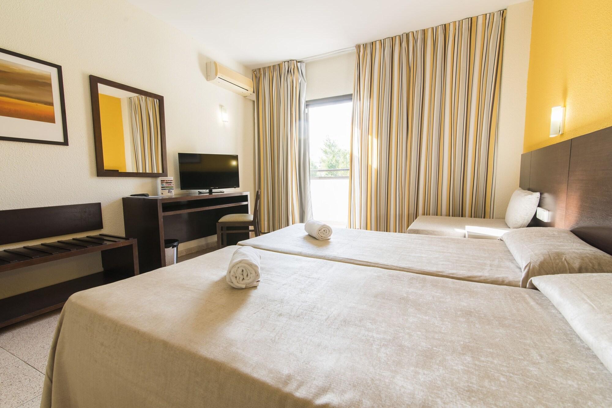 azuLine Hoteles Mar Amantis&II Sant Antoni de Portmany Exterior foto