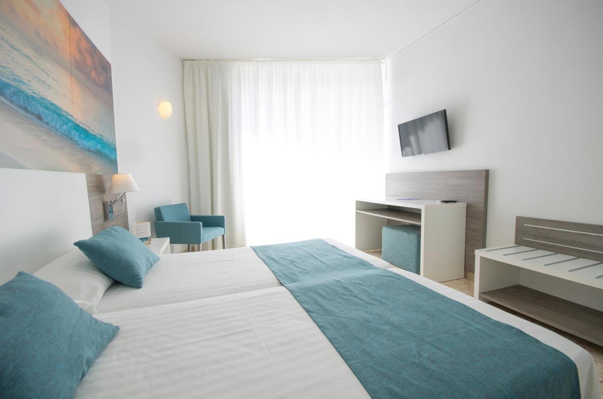 azuLine Hoteles Mar Amantis&II Sant Antoni de Portmany Zimmer foto